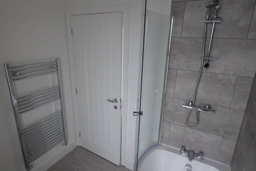 Copley Loft 3 Bedroom House With Patio * Shepley