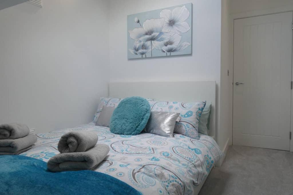Copley Loft 3 Bedroom House With Patio * Shepley